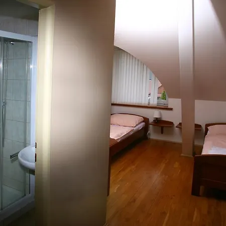 Guest house Fajn ***